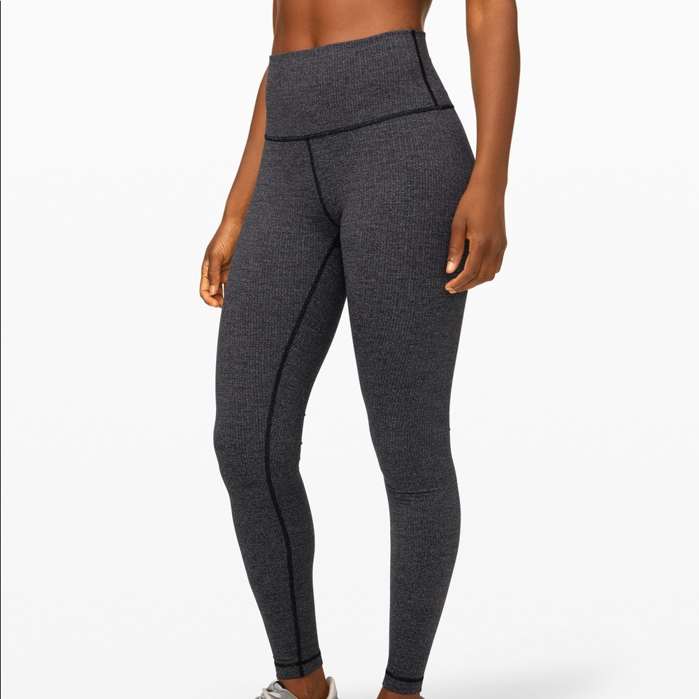 Lululemon Wunder Under 28”